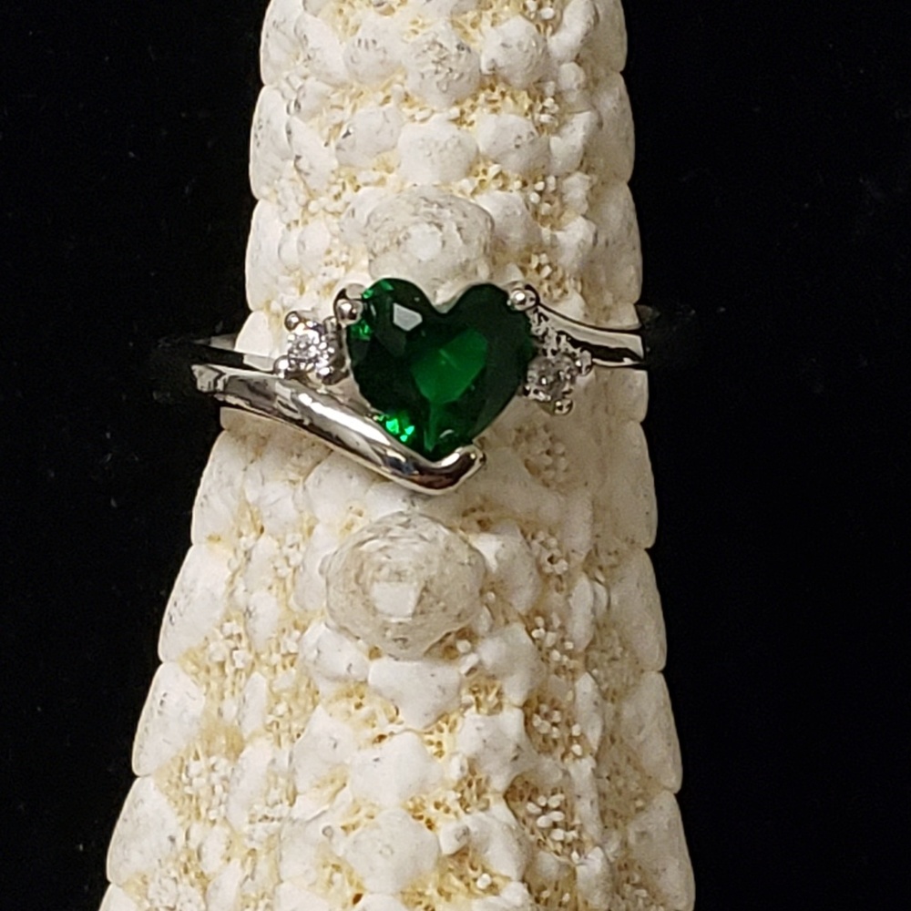 Woman ring - Picture 4 of 8